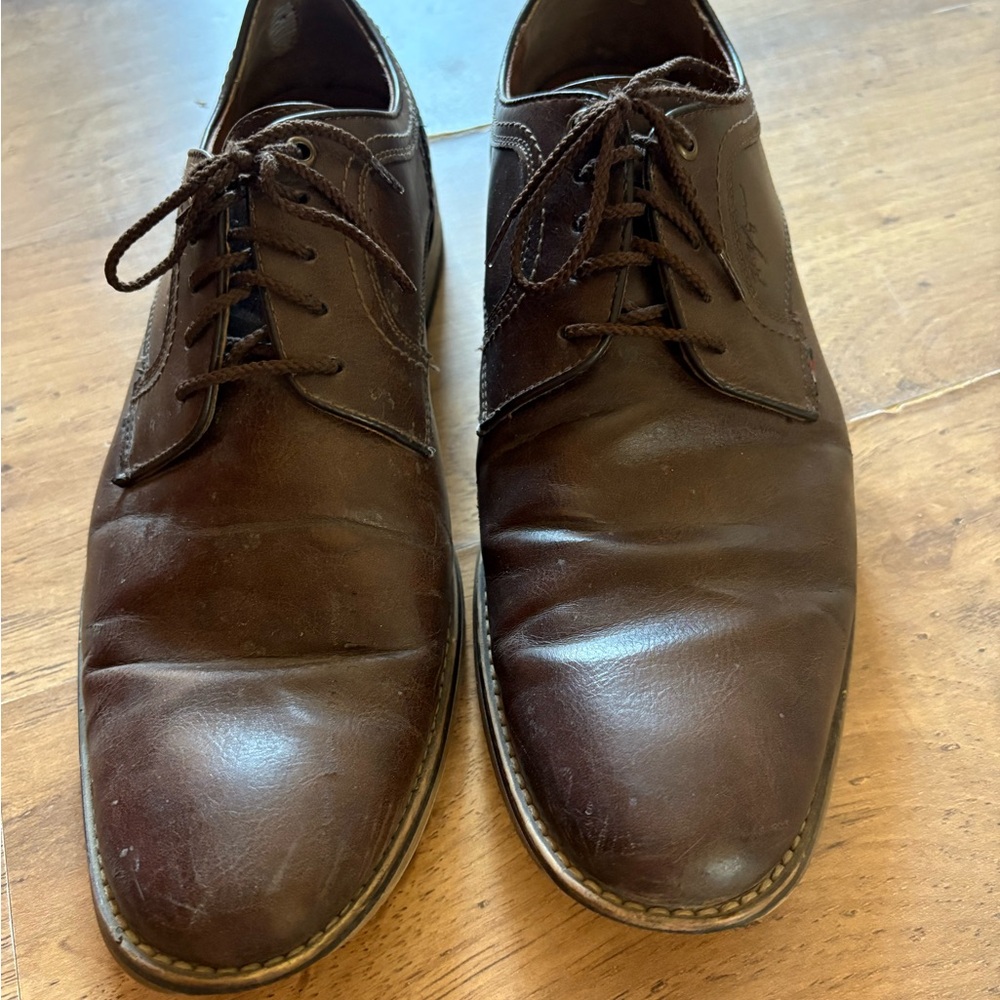 Tommy Hilfiger Rich Brown Leather Oxfords